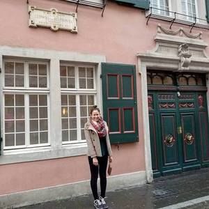 Meet your Posher, Amanda